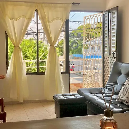 Acogedor En Bruselas Apartamento *